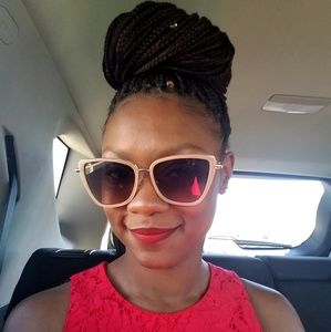 Meet your Posher, Modupe